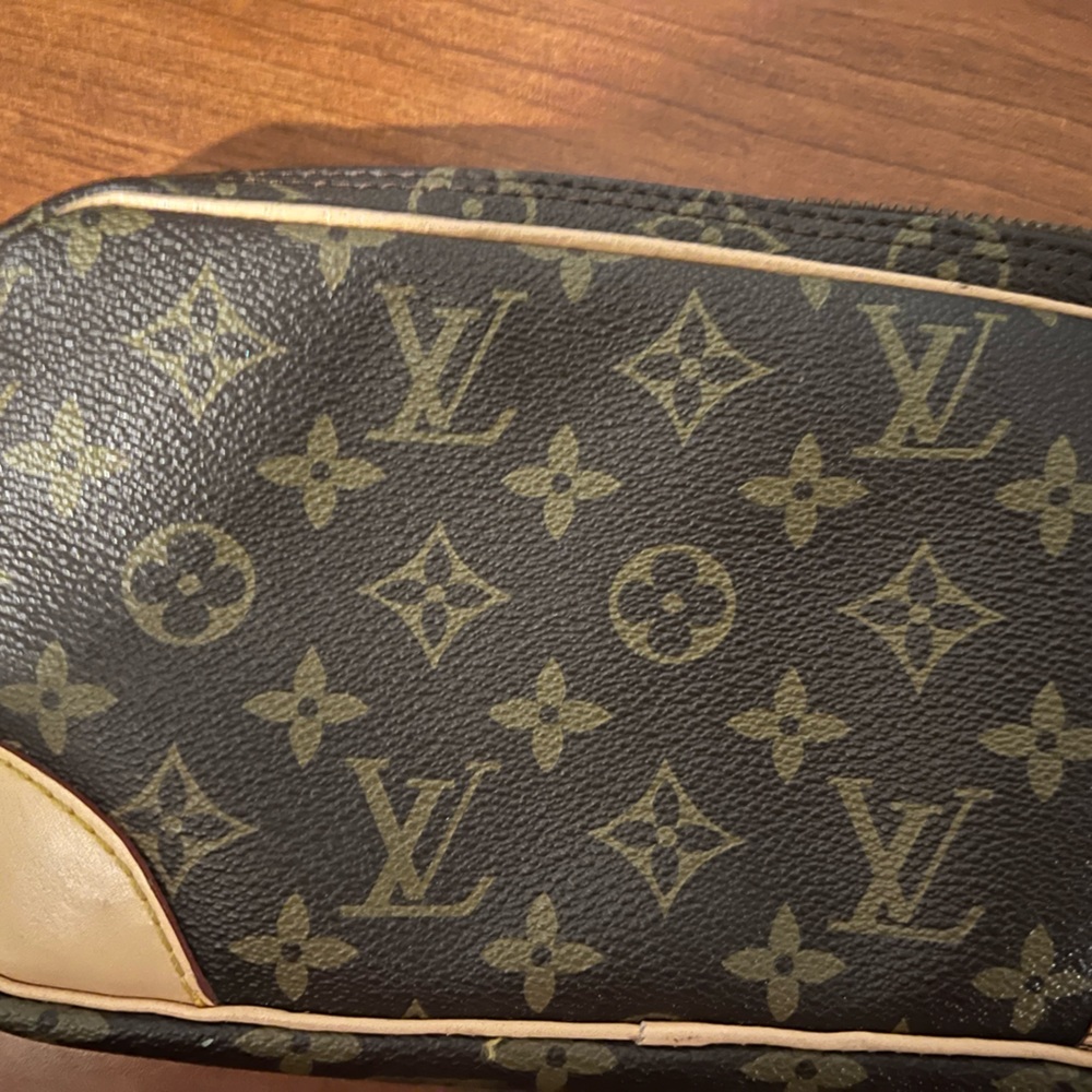 Vintage Louis Vuitton Make-up bag - Picture 5 of 5